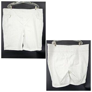Gloria Vanderbilt Amanda Shorts Womens 22W White Pull On Stretch Bermuda Plus